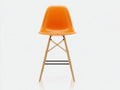 Sgabello da bar con seduta sagomata e gambe in legno 46 x 50 x 108 cm - arancione vivace e rovere chiaro - per penisola - stile design contemporaneo